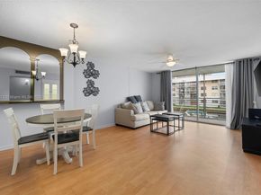 3551 NE 169th St 212, North Miami Beach FL 33160