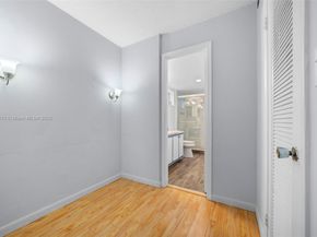 3551 NE 169th St 212, North Miami Beach FL 33160