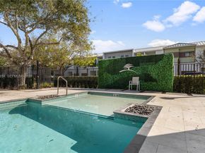 4440 NW 8th Ct, Plantation FL 33317
