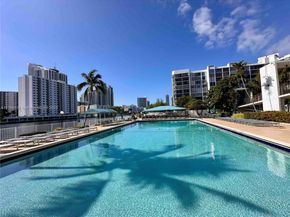 1000 Parkview Dr 424, Hallandale Beach FL 33009