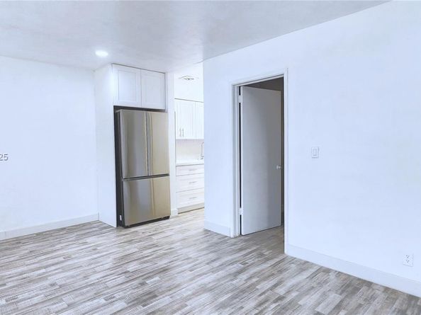 2901 Polk St 14, Hollywood FL 33020