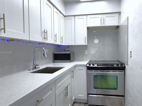 2901 Polk St 14, Hollywood FL 33020