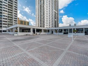 2301 S Ocean Dr 1102, Hollywood FL 33019