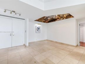 20281 E Country Club Dr 1412, Aventura FL 33180