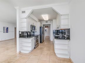 20281 E Country Club Dr 1412, Aventura FL 33180