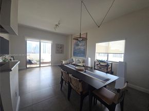 36 NW 6th Ave TS9, Miami FL 33128