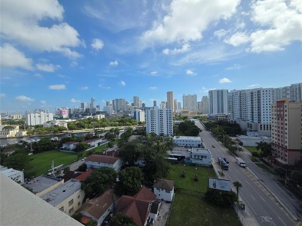 36 NW 6th Ave TS9, Miami FL 33128