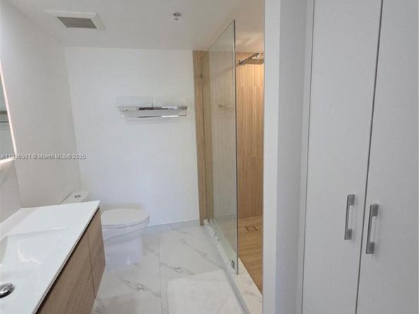 36 NW 6th Ave TS9, Miami FL 33128