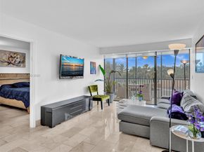20335 W Country Club Dr 310, Aventura FL 33180