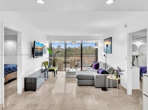 20335 W Country Club Dr 310, Aventura FL 33180