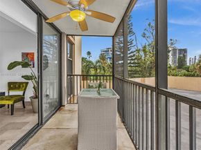 20335 W Country Club Dr 310, Aventura FL 33180