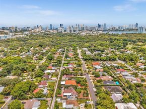 2041 NE 181st St, North Miami Beach FL 33162