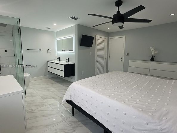 14121 SW 47th St, Miami FL 33175