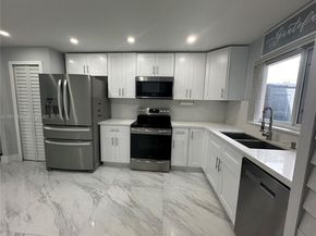 14121 SW 47th St, Miami FL 33175