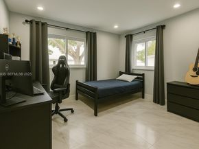 14121 SW 47th St, Miami FL 33175