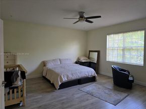 146 SW 7th Ct, Pompano Beach FL 33060