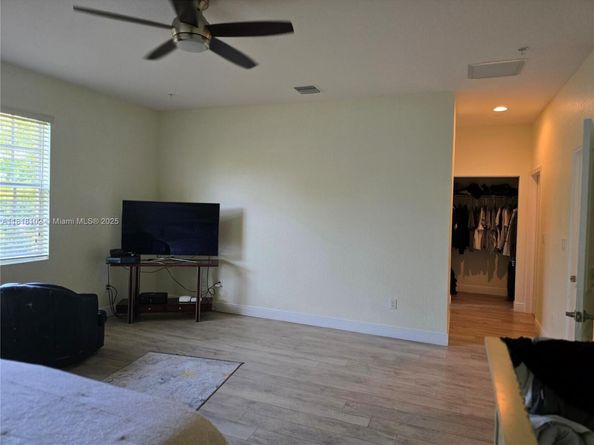 146 SW 7th Ct, Pompano Beach FL 33060