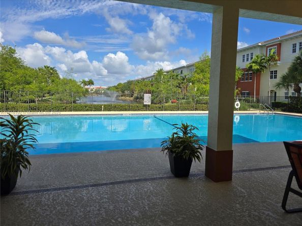 146 SW 7th Ct, Pompano Beach FL 33060