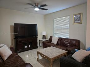 146 SW 7th Ct, Pompano Beach FL 33060