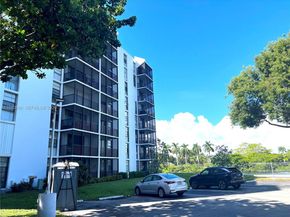 3475 N Country Club Dr 716, Aventura FL 33180