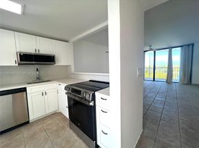 3475 N Country Club Dr 716, Aventura FL 33180