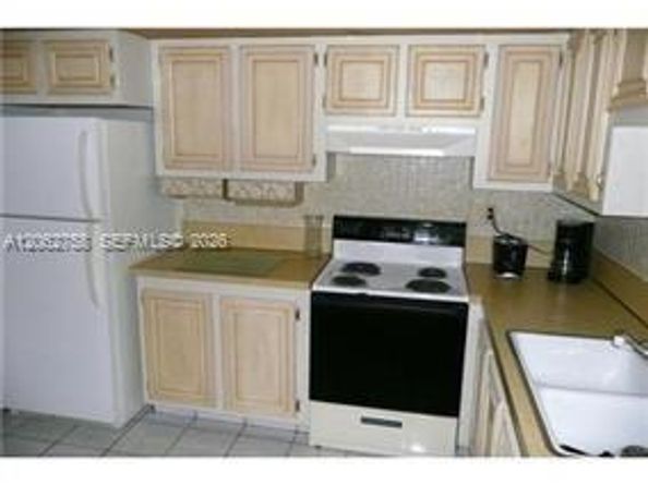 4047 NW 16th St 109, Lauderhill FL 33313