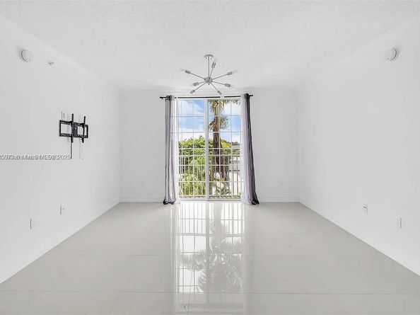 1919 Van Buren St 505A, Hollywood FL 33020