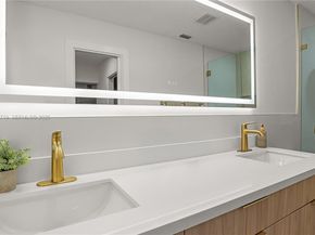 1462 SW 25th Ave, Deerfield Beach FL 33442