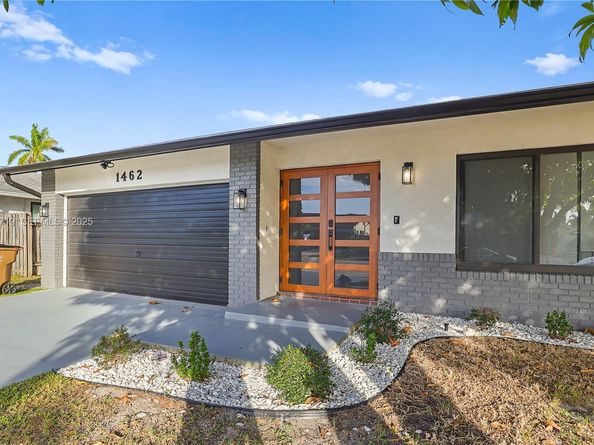 1462 SW 25th Ave, Deerfield Beach FL 33442