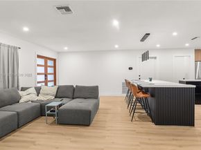 1462 SW 25th Ave, Deerfield Beach FL 33442