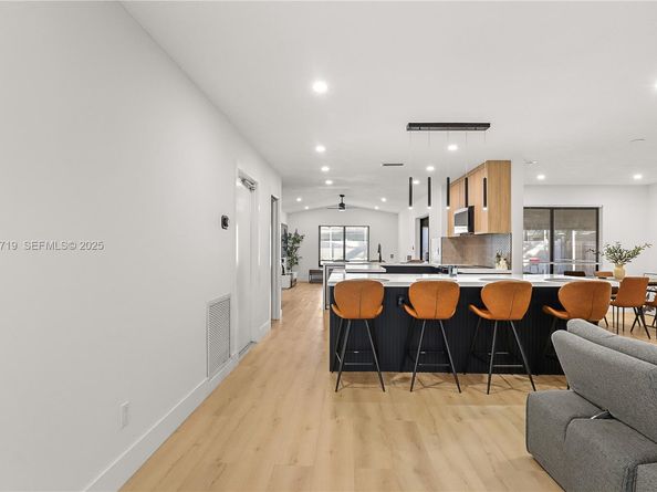 1462 SW 25th Ave, Deerfield Beach FL 33442