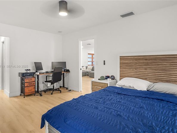 1462 SW 25th Ave, Deerfield Beach FL 33442