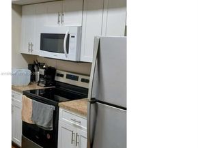 215 SW 117th Ter 14205, Pembroke Pines FL 33025