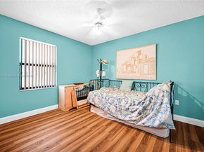 1500 SW 98th Ave, Pembroke Pines FL 33025