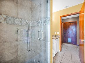 1500 SW 98th Ave, Pembroke Pines FL 33025