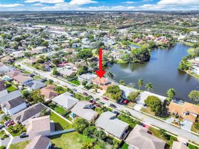 1500 SW 98th Ave, Pembroke Pines FL 33025
