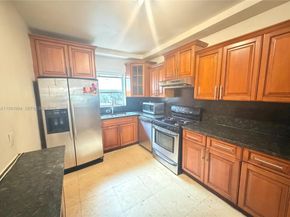2141 NE 124th St, North Miami FL 33181