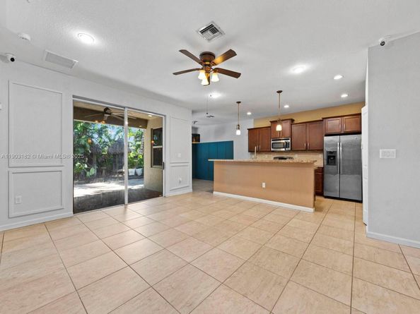 2101 NW 15th Ter, Homestead FL 33030