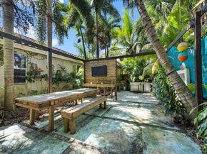 2101 NW 15th Ter, Homestead FL 33030