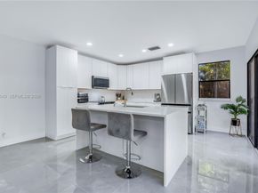 4500 NW 113th Ter, Coral Springs FL 33065