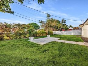 18200 NW 9th Ave, Miami Gardens FL 33169