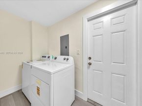 18200 NW 9th Ave, Miami Gardens FL 33169