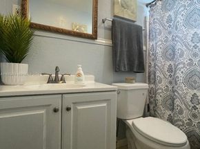 800 N 70th Ave, Hollywood FL 33024