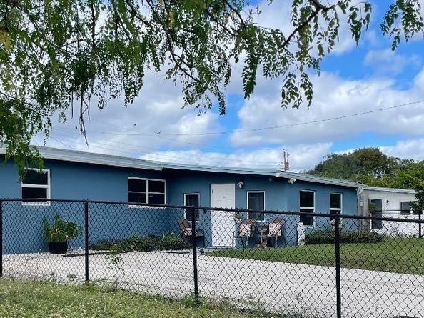 800 N 70th Ave, Hollywood FL 33024
