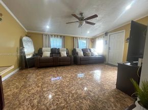 800 N 70th Ave, Hollywood FL 33024