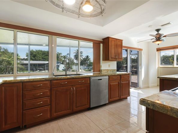 1831 NW 33rd St, Oakland Park FL 33309