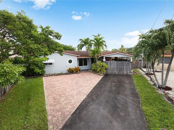 1831 NW 33rd St, Oakland Park FL 33309
