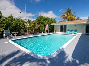 416 N Rainbow Dr, Hollywood FL 33021