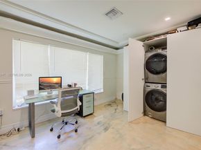 416 N Rainbow Dr, Hollywood FL 33021