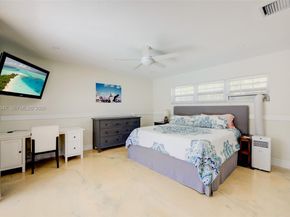 416 N Rainbow Dr, Hollywood FL 33021